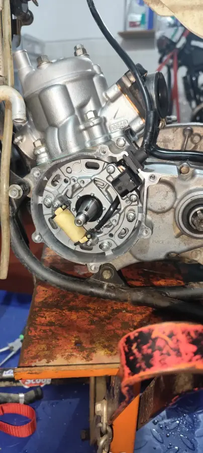 Reparação de motor na oficina RF AUTO em Arronches