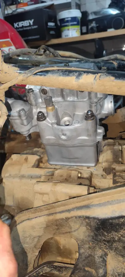 Reparação de motor na oficina RF AUTO em Arronches