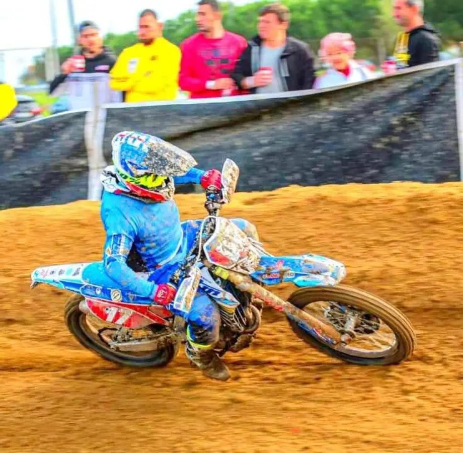 Mota de motocross preparada pela RFMOTO Racing