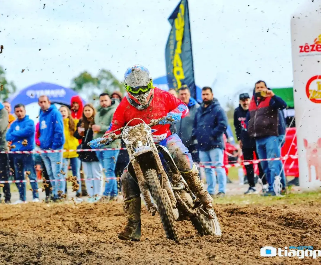 Mota de motocross preparada pela RFMOTO Racing